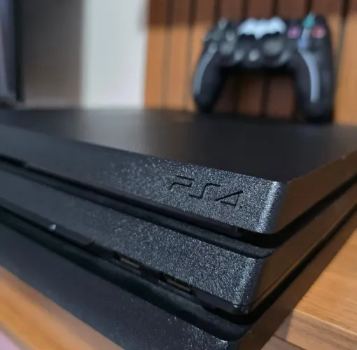 PS4 Pro 1 TB potência e qualidade