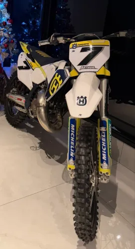 Vendo Husqvarna 125 ano 2024