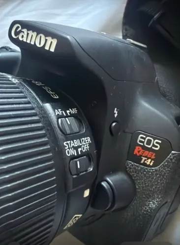 Máquina fotográfica Cannon