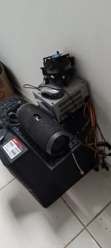 Desapego lote de peças no estado que se encontra sem garantia já ganhei assim.