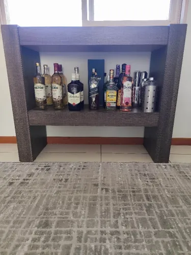 Aparador / Rack / Bar