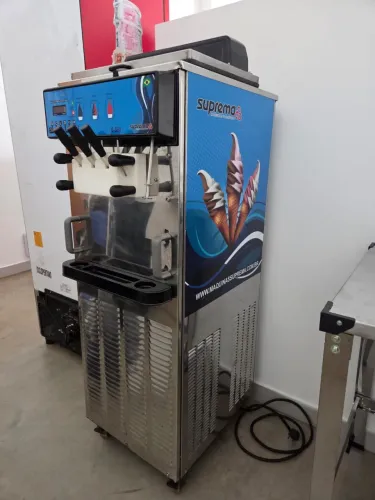 Vendo máquina de sorvete italiano supremaS 360