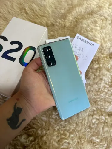 Celular Samsung S20FE
