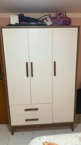 Guarda roupa da RELLER