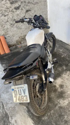 Titan 150 de nota