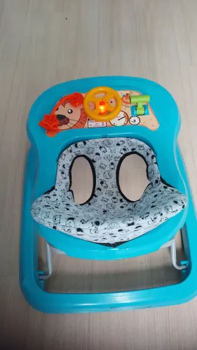 Andador  infantil  tutti 