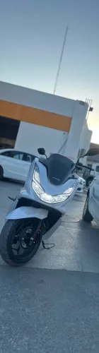 Vendo Honda PCX 160 branca 2027