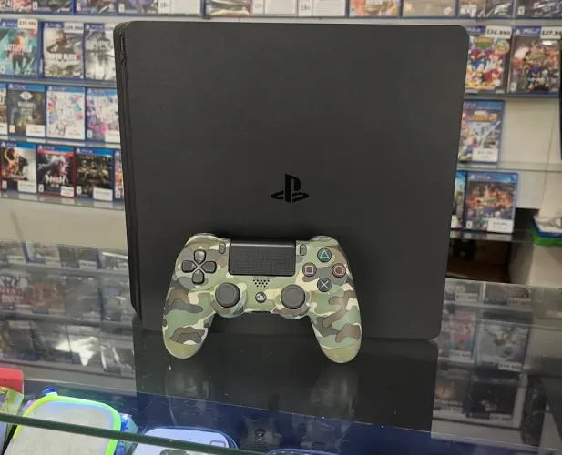 PlayStation 4 slim na garantia
