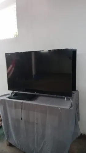 vende-se TV AOC para retirada de peças