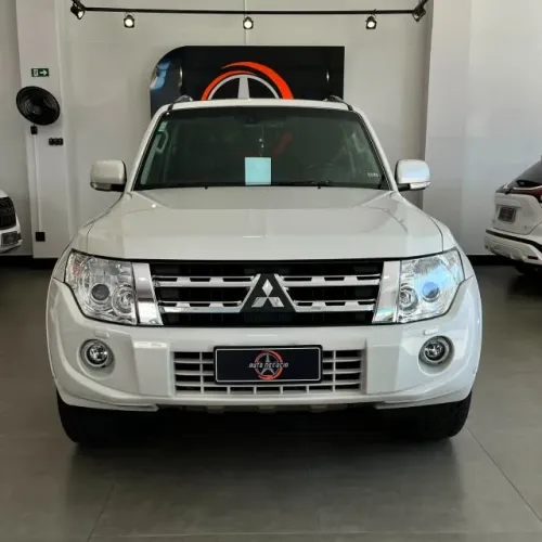 Mitsubishi Pajero HPE Full 3.2 4X4 T.i.dies. 5P AUT 2014
