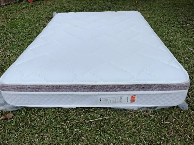 Com entrega colchão casal molas