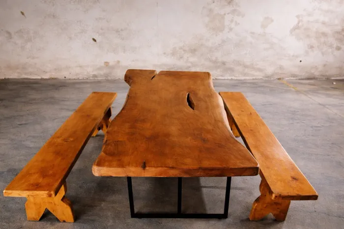 MESA RÚSTICA MADEIRA MACIÇA!!