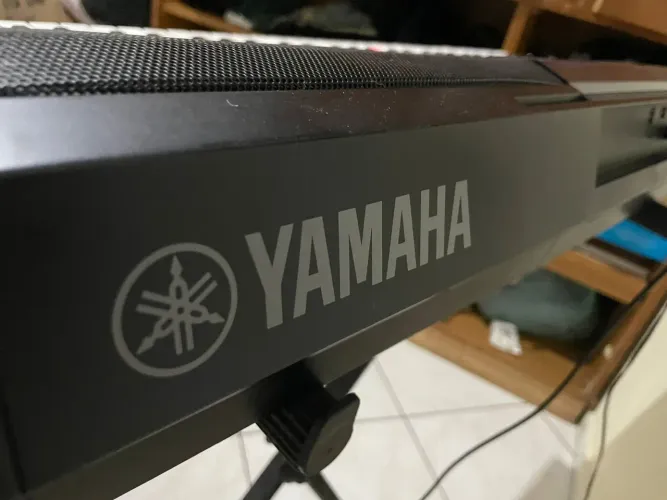 YAMAHA PSR E-433