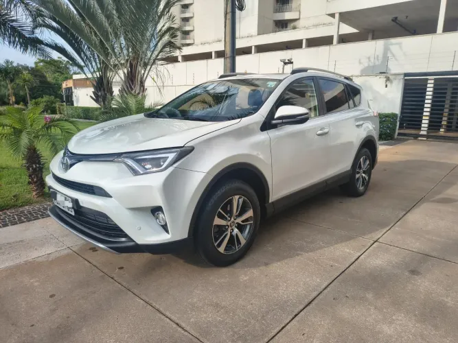 Toyota RAV4 2.0 Top 4X2 16V Aut. 2017
