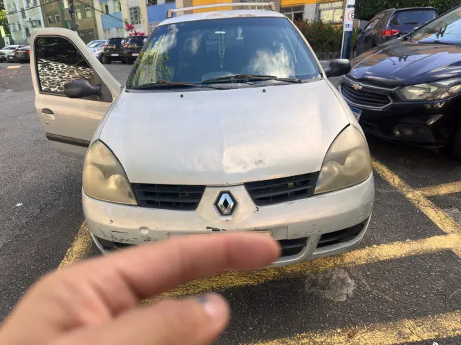 Renault Clio Campus Hi-flex 1.0 16V 5P 2009