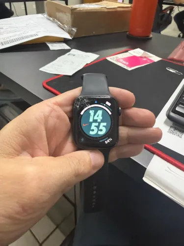 Apple Watch SE 44MM - GPS + CELLULAR 