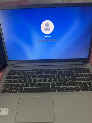 Notbook lenovo ideapad 15lau7