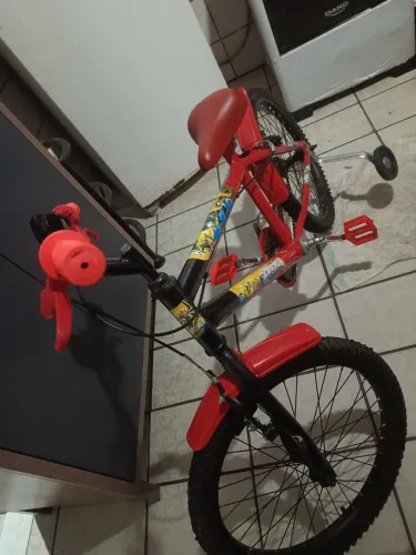 Bicicleta Infantil Homem-Aranha - Semi Nova ?