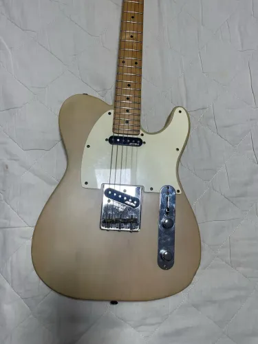 Guitarra Vintage V58JD Jerry Donahue - Telecaster