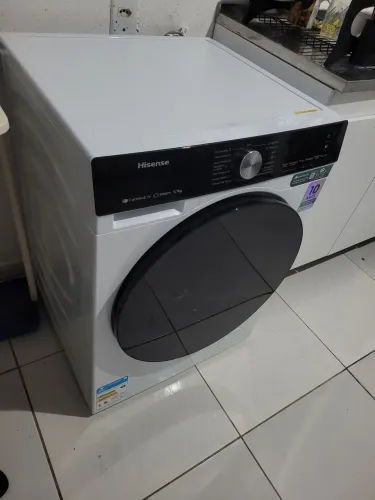 Vendo lava e seca hisense novinha!