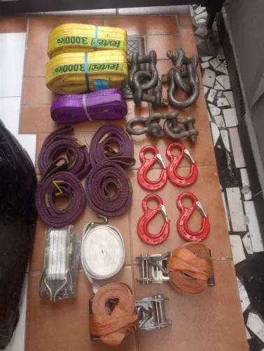 Material para içamento e amarração de carga