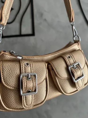 Bolsa dourada nova 