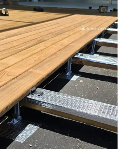 Deck de pinus tratado em autoclave 