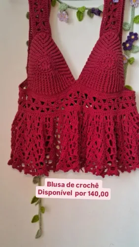 Blusa de crochê/ cropped de crochê