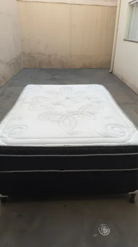 Vendo Cama Casal - Conservada 