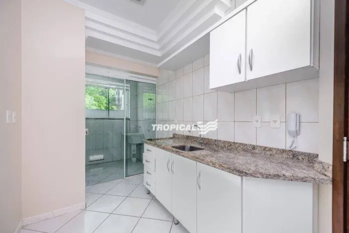 Apartamento com 1 dormitório para alugar, 42 m² por R$ 1.700/mês - Velha - Blumenau/SC