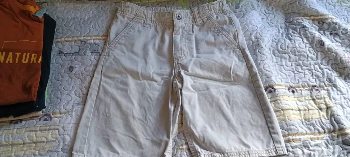 Roupas variadas Tam 6 a 8 anos 