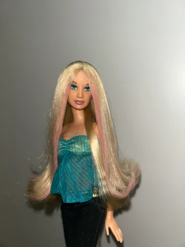 Barbie ultra hair (ler a descrição)