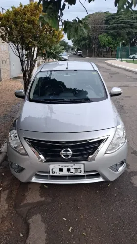 Nissan Versa SL 1.6 16V Flexstart 4P Mec. 2017