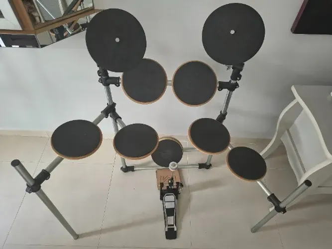 Bateria Para Estudo Praticável Aço Ka + Pedal Bumbo Cromado C/corrente Para Baterista Ajus