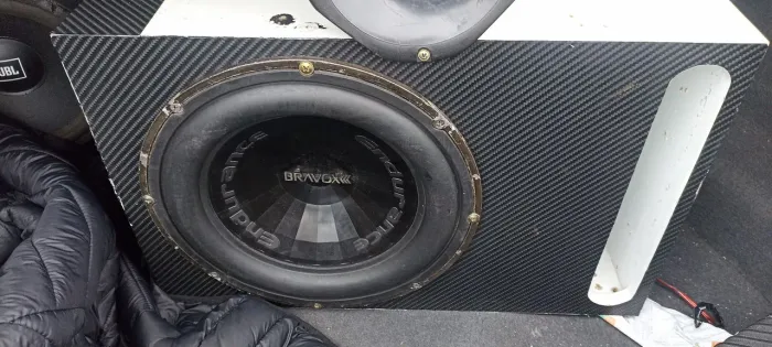 Auto falante Bravox 12 polegadas.