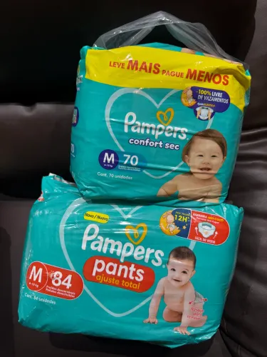 Pampers M