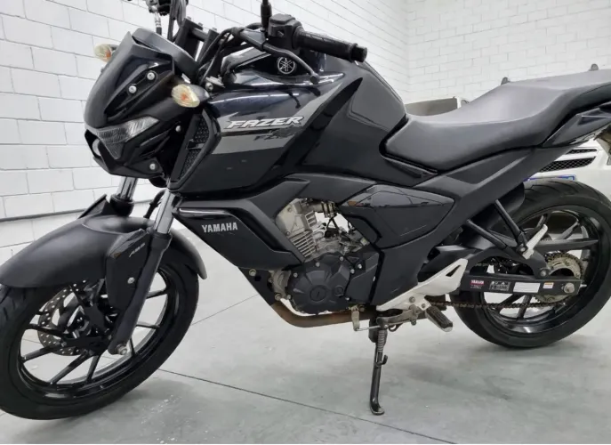 YAMAHA/FZ15 FAZER ABS - KM baixíssimo 