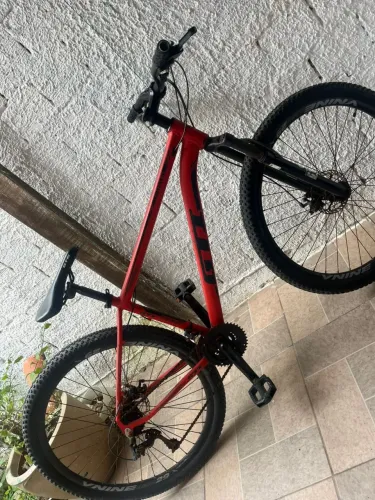 Bicicleta aro 29 em ótimo estado 