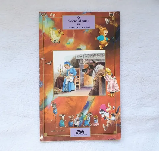 Livro O Cofre Mágico de Contos e Lendas - A Sereiazinha e A Bela e a Fera
