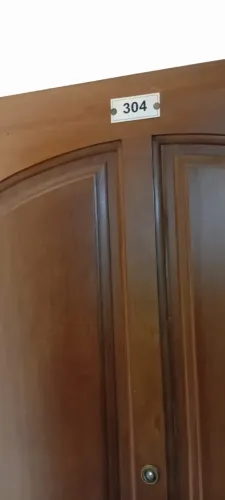 Salas para Alugar localizada no bairro Olaria com 30m², 1 Banheiro.