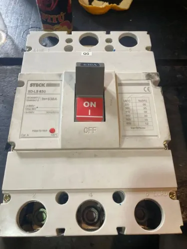 Disjuntor Steck 600 amperes