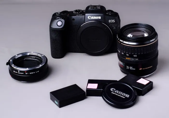 Canon EOS RP Full Frame + lente e vários acessórios
