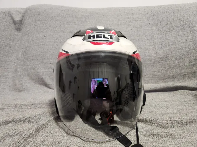 Capacete helt City tamanho 58 usado com comunicador