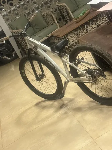 Gios por 1500 vc não acha fácil 