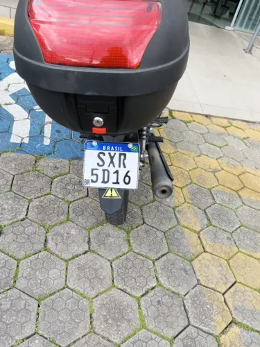 Moto a venda
