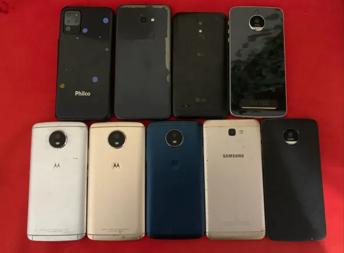 Lote de celulares quebrados