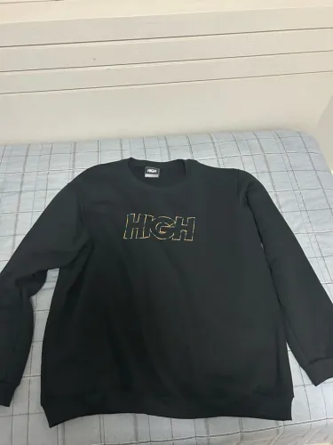 Moletom: HIGH Crewneck Logo Colored - Black.