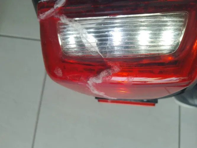 Lanterna traseira da Harley Davidson sportester 1200 custom