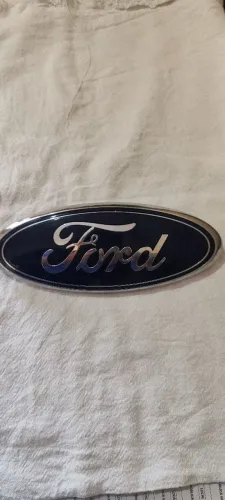 Logo Ford Ranger para-choque dianteiro