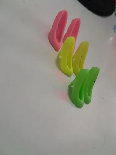 Três pares de sapatos originais bonecas barbie anos 90